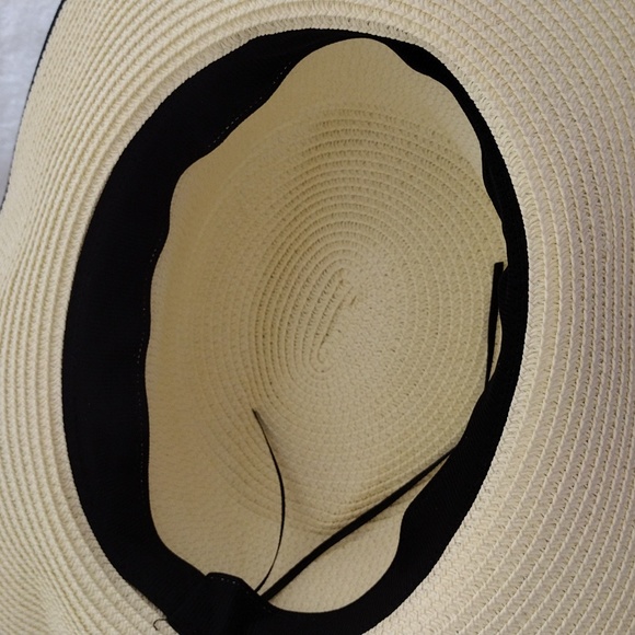 Strawhat Beige & Brown Adjustable Great for gardening Men or Women - Picture 2 of 4